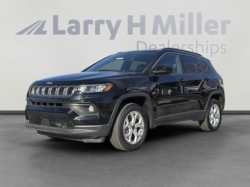 New 2025 Jeep Compass Latitude w/ Sun & Sound Group image 1