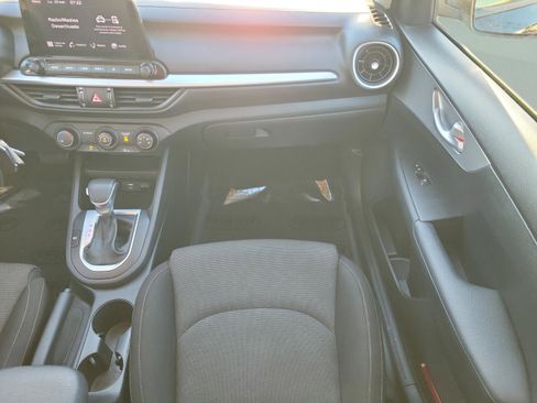 Used 2023 Kia Forte LXS image 13