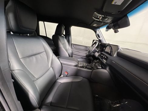 Used 2024 Toyota Land Cruiser image 24