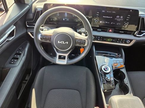 Used 2023 Kia Sportage LX FWD image 14