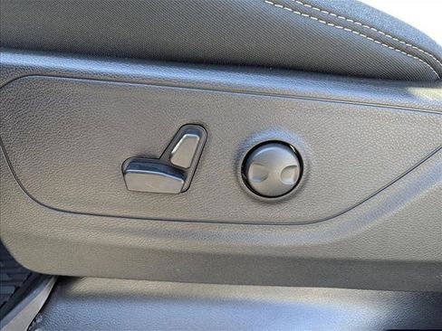 New 2026 RAM 1500 Big Horn AWD/4WD image 11