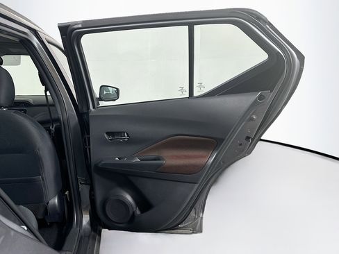 Used 2024 Nissan Kicks SR image 27