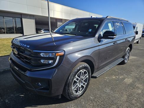 New 2026 Ford Expedition Max Active image 2