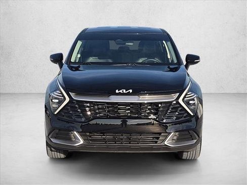 Used 2024 Kia Sportage EX FWD image 2