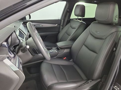 Used 2023 Cadillac XT5 Luxury image 16