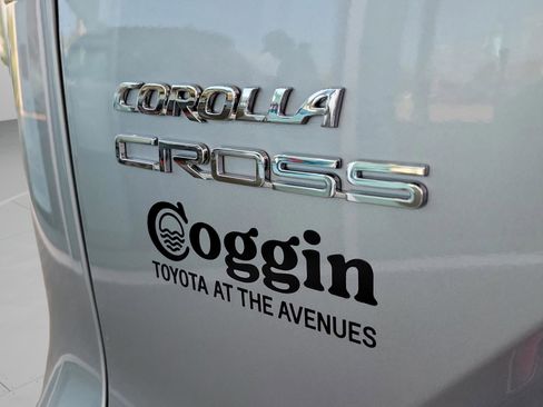 Certified 2025 Toyota Corolla Cross L image 40