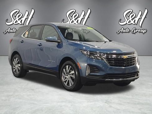 Used 2024 Chevrolet Equinox LT AWD/4WD image 2