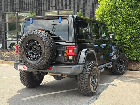 Used 2019 Jeep Wrangler Unlimited Sahara w/ Quick Order Package 24M Moab AWD/4WD image 12
