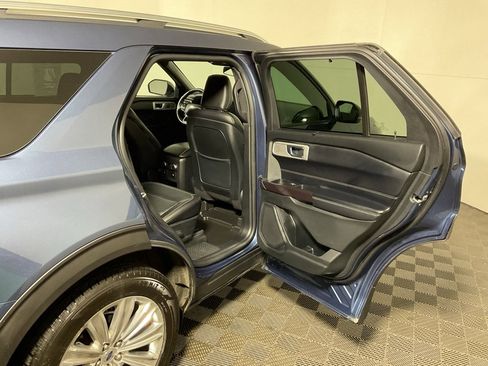Used 2020 Ford Explorer Limited w/ Class III Trailer Tow Package image 32