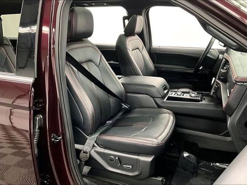 Used 2023 Ford Expedition Max Limited image 8