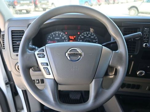 Used 2020 Nissan NV 2500 S image 27