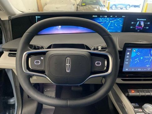 New 2026 Lincoln Nautilus Reserve image 18