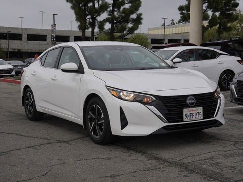 Certified 2024 Nissan Sentra SV image 2