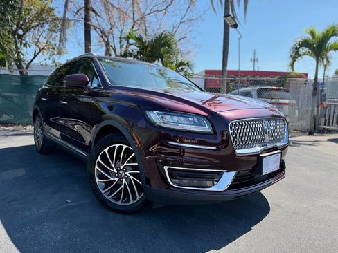 Used 2020 Lincoln Nautilus Reserve w/ Equipment Group 201A image 2