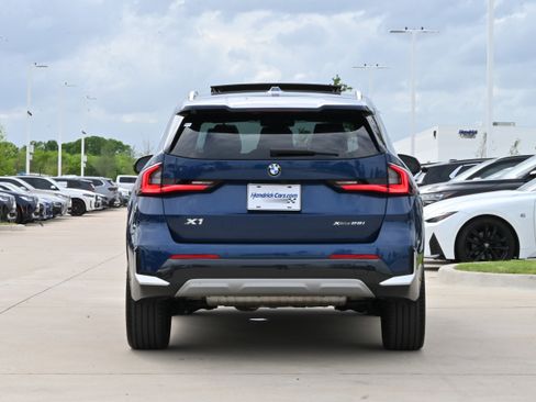 Certified 2025 BMW X1 xDrive28i w/ Technology Package AWD/4WD image 8
