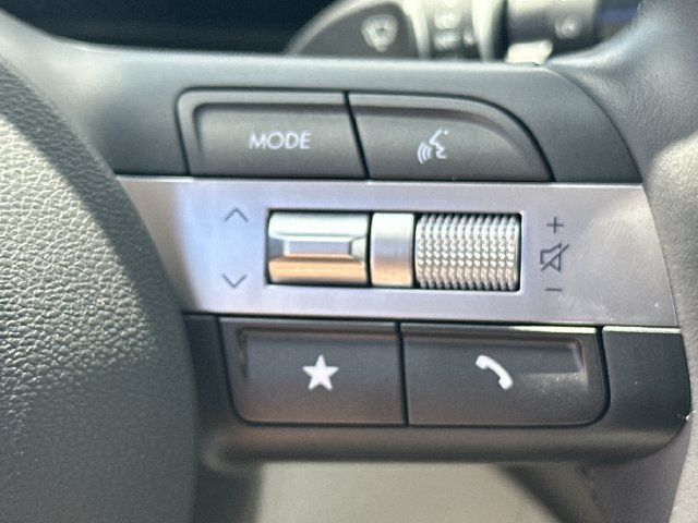 Certified 2025 Hyundai Kona SEL FWD image 22