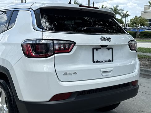Used 2023 Jeep Compass Sport AWD/4WD image 10