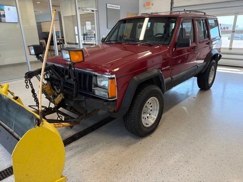 Used 1987 Jeep Cherokee 4WD 4-Door image 4