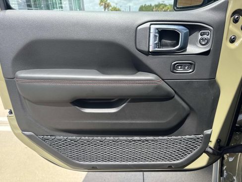 New 2026 Jeep Wrangler Unlimited Rubicon image 18