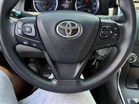 Used 2016 Toyota Camry LE FWD image 20