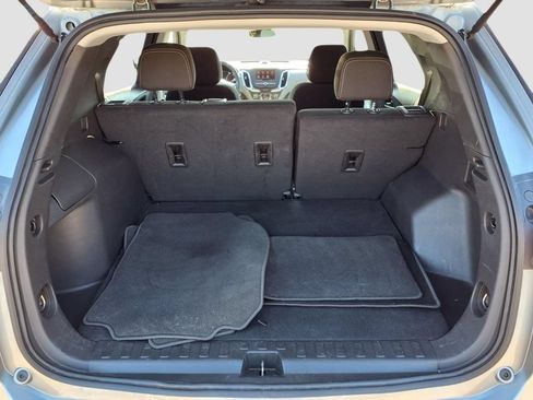 Used 2023 Chevrolet Equinox LT FWD image 31