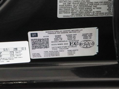 Used 2024 GMC Sierra 2500 AT4 w/ AT4 Premium Plus Package image 36