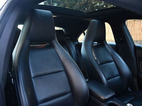 Used 2019 Mercedes-Benz CLA 250 4MATIC w/ Premium Package image 30