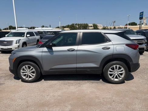 Used 2023 Chevrolet TrailBlazer LS FWD image 6