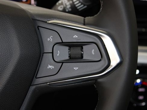 New 2026 Chevrolet Trax LT w/ Driver Confidence Package image 32