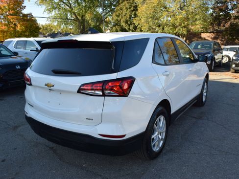 Used 2023 Chevrolet Equinox LS w/ LS Convenience Package image 7