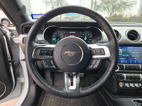 Used 2022 Ford Mustang GT Premium w/ Equipment Group 401A image 10