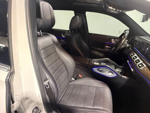 Used 2020 Mercedes-Benz GLS 450 4MATIC image 43