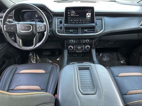 Used 2023 GMC Yukon AT4 w/ Technology Package image 12