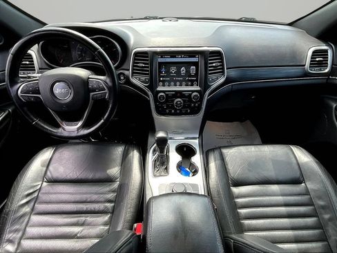 Used 2018 Jeep Grand Cherokee Limited AWD/4WD image 9