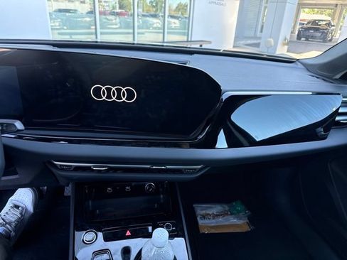 Used 2025 Audi A5 2.0T Premium Plus w/ Premium Plus AWD/4WD image 9