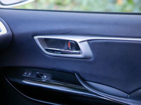 Used 2018 Toyota Mirai FWD image 27