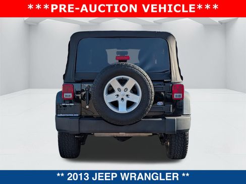 Used 2013 Jeep Wrangler Unlimited Sport AWD/4WD image 6