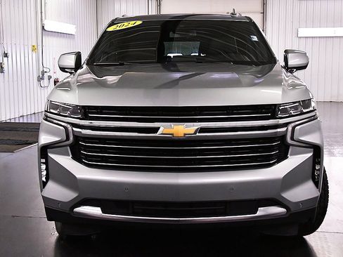 Used 2024 Chevrolet Tahoe LT image 2