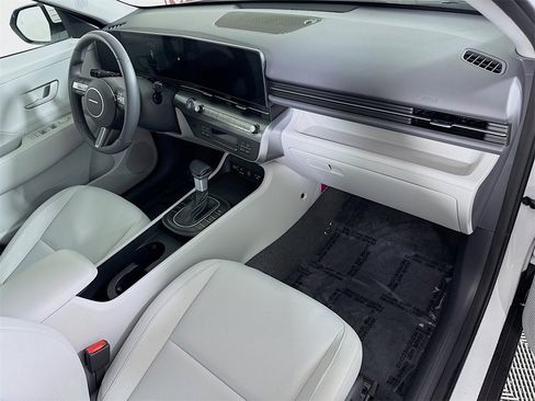 Certified 2025 Hyundai Kona SEL image 30