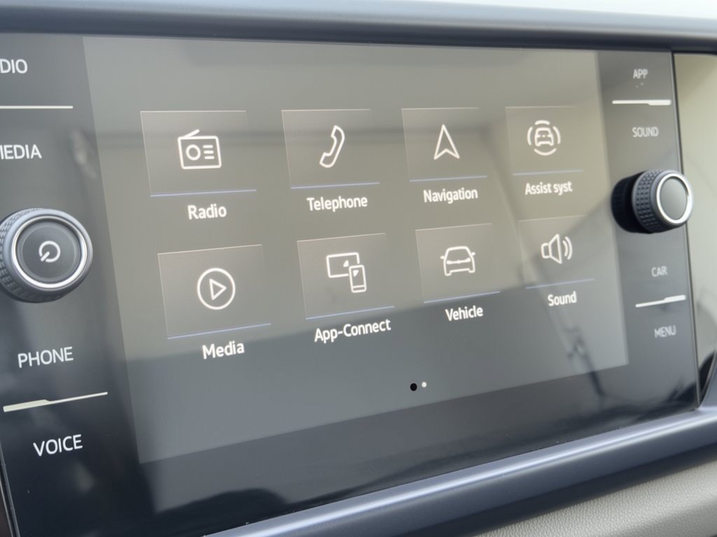 Certified 2022 Volkswagen Taos SE w/ Panoramic Sunroof Package AWD/4WD image 23