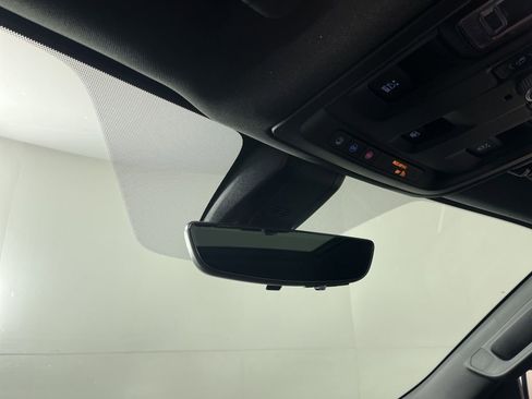 Used 2021 Chevrolet Tahoe High Country w/ Premium Package image 24