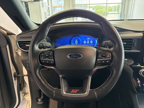 Used 2023 Ford Explorer ST w/ Equipment Group 401A AWD/4WD image 18