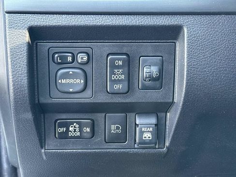 Used 2020 Toyota Tundra Platinum RWD image 25