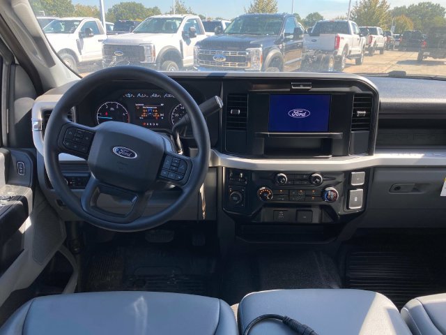 New 2025 Ford F350 XL w/ XL Chrome Package AWD/4WD image 6