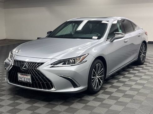 Certified 2025 Lexus ES 300h w/ Premium Package FWD image 2