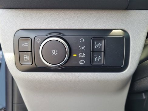 New 2025 Ford Escape SE w/ PHEV Premium Package image 9