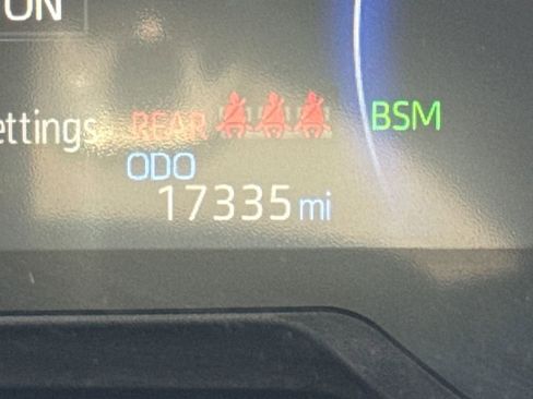 Used 2025 Toyota RAV4 XLE image 20