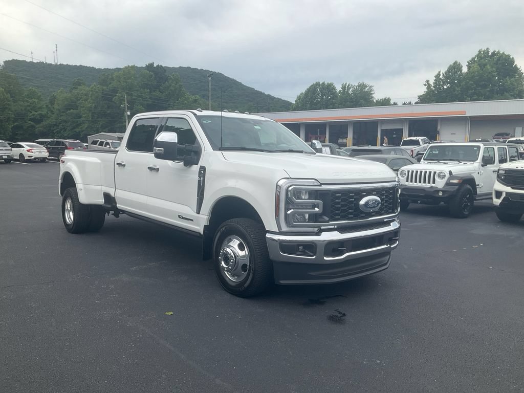 New 2026 Ford F350 Lariat w/ Chrome Package AWD/4WD image 3