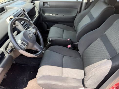 Used 2006 Scion xB FWD image 9