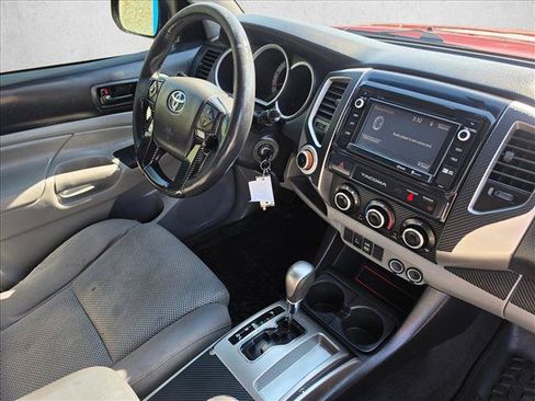 Used 2015 Toyota Tacoma 4x4 Double Cab w/ TRD Off-Road Package image 10